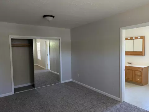 460 Freeman Rd, Central Point, OR 97502 photo 7