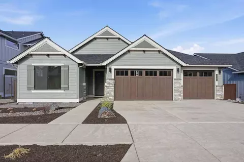 1361 NW Ochoa Dr, Bend, OR 97703