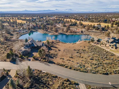 65935 Pronghorn Estates Dr # 83, Bend, OR 97701