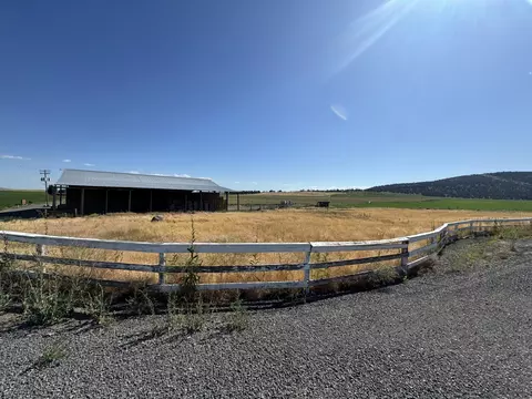 28281 Pickett Rd, Malin, OR 97632 photo 9