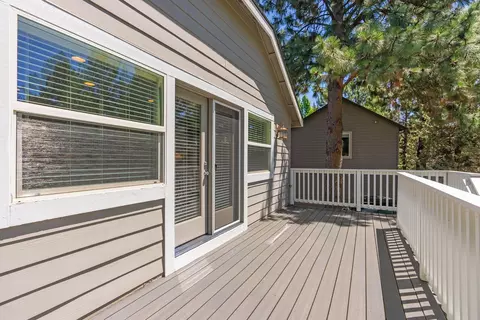 Exterior - 19493 Blue Lake Loop, Bend, OR 97702 photo 3 of 9