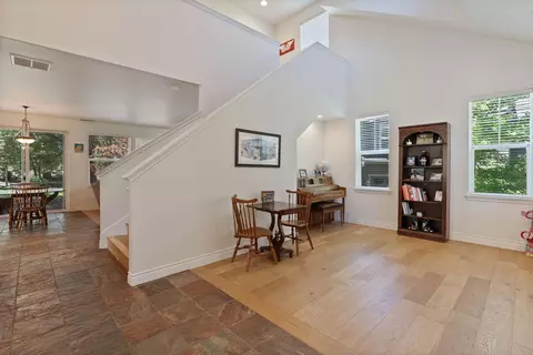 Entry Way - 19493 Blue Lake Loop, Bend, OR 97702 photo 1 of 2