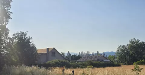 6730 Holland Loop Rd, Cave Junction, OR 97523