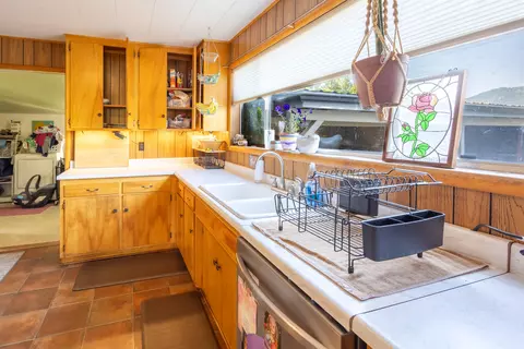 6730 Holland Loop Rd, Cave Junction, OR 97523 photo 7
