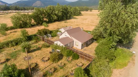 6730 Holland Loop Rd, Cave Junction, OR 97523 photo 20