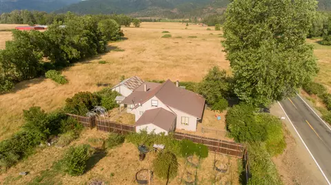 6730 Holland Loop Rd, Cave Junction, OR 97523 photo 3