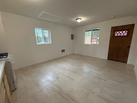 Living - 7238 Teal Dr, Bonanza, OR 97623 photo 1 of 2