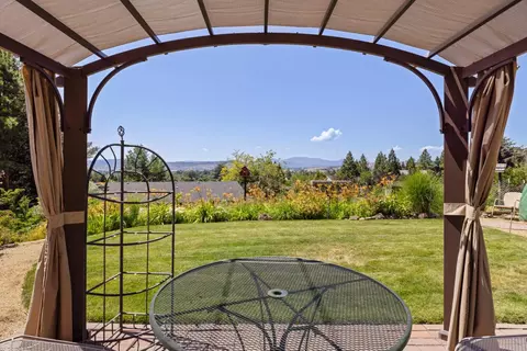 Other - 2003 Kimberly Dr, Klamath Falls, OR 97603 photo 4 of 8