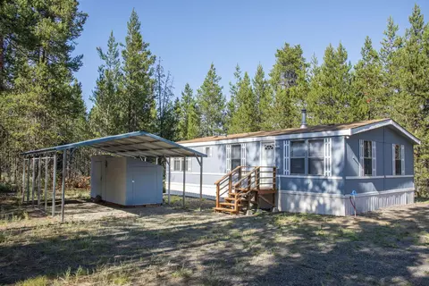 15890 Parkway Dr, La Pine, OR 97739