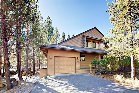 18017 Camas Ln, Sunriver, OR 97707