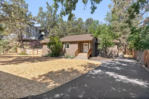 20029 Beaver Ln, Bend, OR 97703 photo 3