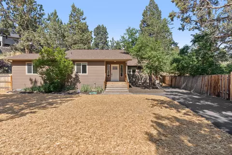 20029 Beaver Ln, Bend, OR 97703