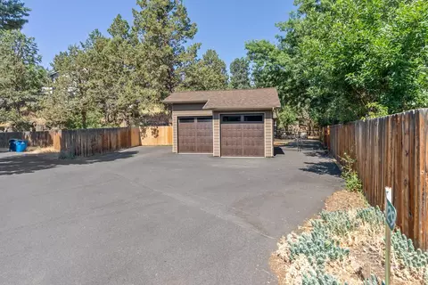 20029 Beaver Ln, Bend, OR 97703 photo 30