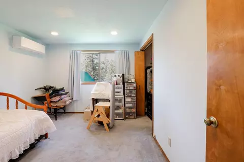 Bedroom - 20640 Kandi Ct, Bend, OR 97701 photo 3 of 4