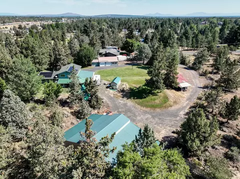 View/Area - 20640 Kandi Ct, Bend, OR 97701 photo 4 of 6