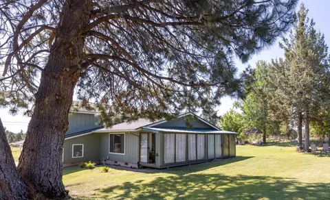 Exterior - 20640 Kandi Ct, Bend, OR 97701 photo 8 of 15