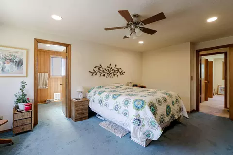 Bedroom - 20640 Kandi Ct, Bend, OR 97701 photo 2 of 4
