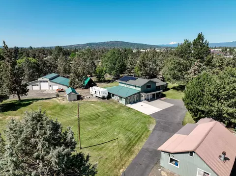 View/Area - 20640 Kandi Ct, Bend, OR 97701 photo 1 of 6