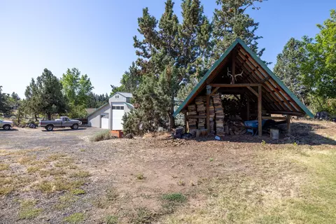 Exterior - 20640 Kandi Ct, Bend, OR 97701 photo 14 of 15