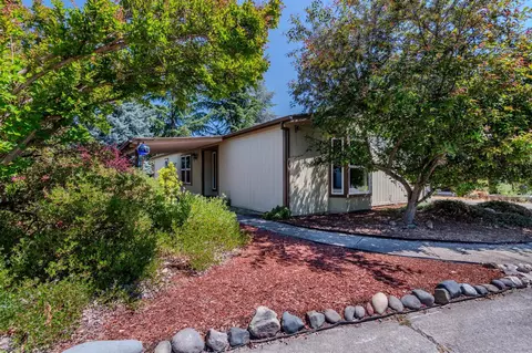 215 Tolman Creek Rd #SPC 10, Ashland, OR 97520