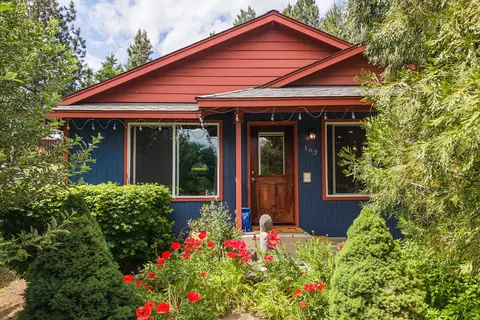 163 SE Dorrie Ct, Bend, OR 97702