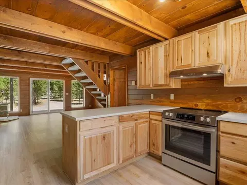 Kitchen - 15675 Twin Dr, La Pine, OR 97739 photo 3 of 3