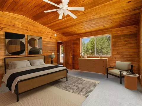Bedroom - 15675 Twin Dr, La Pine, OR 97739 photo 4 of 6