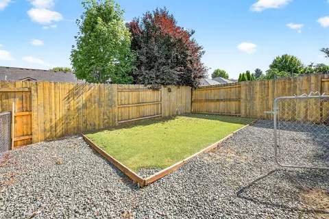 636 Sheffield Dr, Eagle Point, OR 97524 photo 17