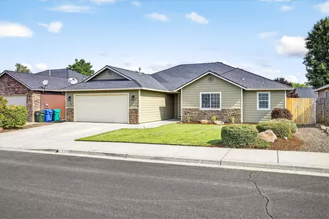 636 Sheffield Dr, Eagle Point, OR 97524 photo 7