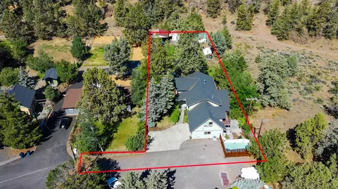 20087 Beaver Ln, Bend, OR 97703 photo 3