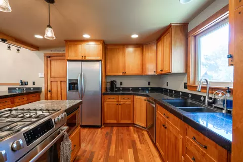 20087 Beaver Ln, Bend, OR 97703 photo 14