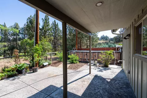 20087 Beaver Ln, Bend, OR 97703 photo 29