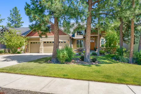 2486 NW Marken St, Bend, OR 97703