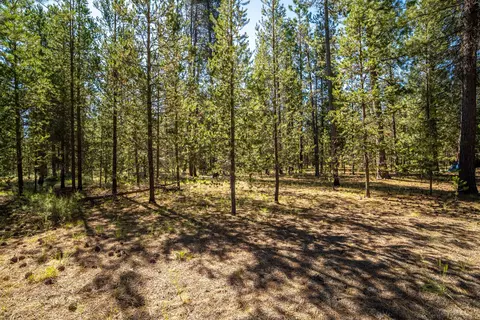 15685 Twin Dr, La Pine, OR 97739