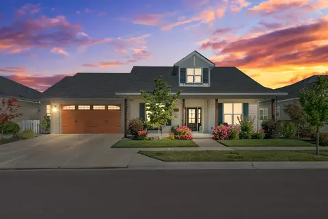 Exterior - 1741 River Run St, Central Point, OR 97502 photo 9 of 9