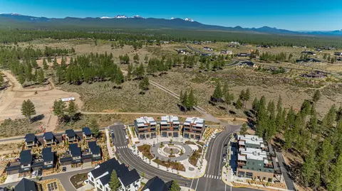 View/Area - 3055 NW Tharp Ave, Bend, OR 97703 photo 2 of 5