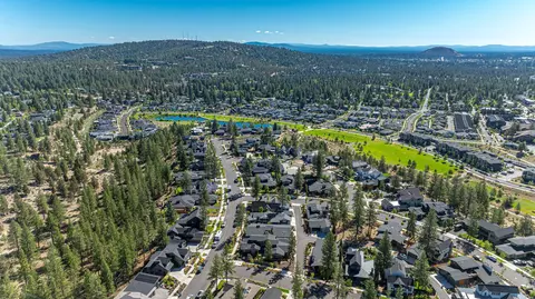 View/Area - 3055 NW Tharp Ave, Bend, OR 97703 photo 3 of 5