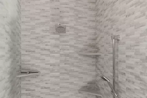 Bath - 3055 NW Tharp Ave, Bend, OR 97703 photo 7 of 8