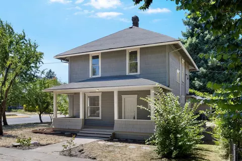 216 S Orange St, Medford, OR 97501