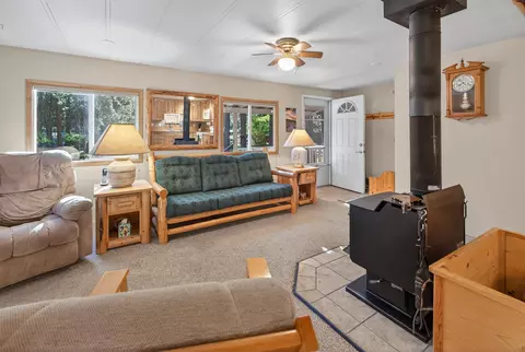 60221 Winnebago Ln, Bend, OR 97702 photo 9