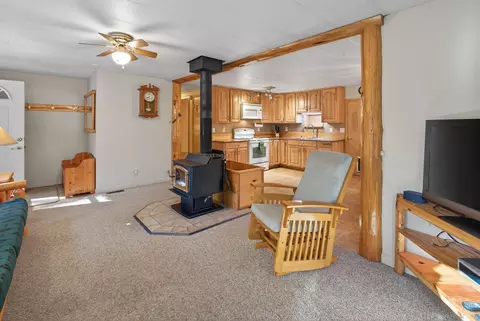 60221 Winnebago Ln, Bend, OR 97702 photo 10