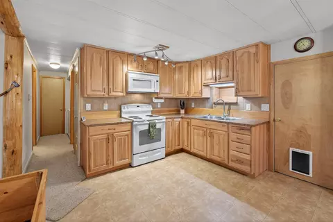 60221 Winnebago Ln, Bend, OR 97702 photo 12