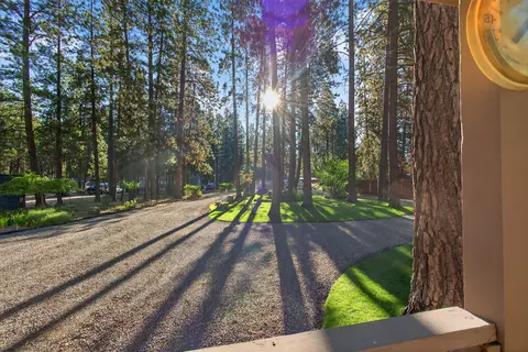 60221 Winnebago Ln, Bend, OR 97702 photo 6