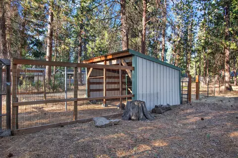 60221 Winnebago Ln, Bend, OR 97702 photo 23
