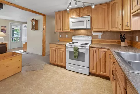 60221 Winnebago Ln, Bend, OR 97702 photo 11