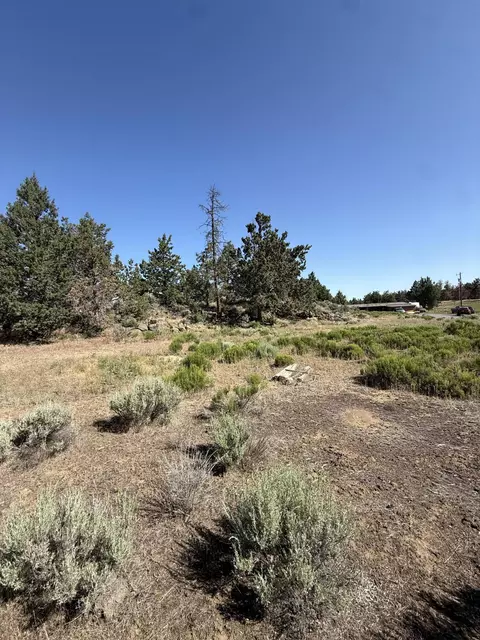 21710 Mcgilvray Rd, Bend, OR 97702 photo 5