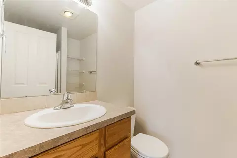 Bath - 20812 Comet Ln, Bend, OR 97701 photo 2 of 4