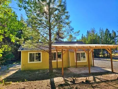 Exterior - 52433 Pine Dr, La Pine, OR 97739 photo 2 of 5