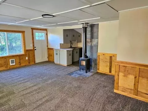 Living - 52433 Pine Dr, La Pine, OR 97739 photo 1 of 4