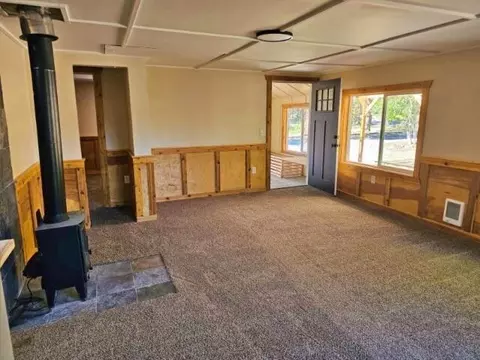 Living - 52433 Pine Dr, La Pine, OR 97739 photo 4 of 4